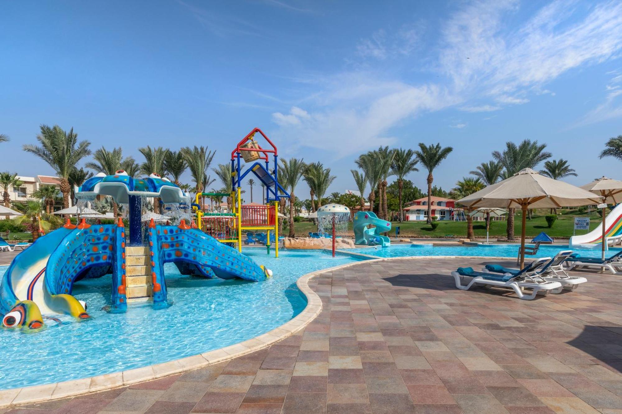 Xperience Kiroseiz Aquapark Premier-Naama Bay Hotell Sharm el-Sheikh Exteriör bild Aqua Park at Hilton Sharm El Sheikh Resort