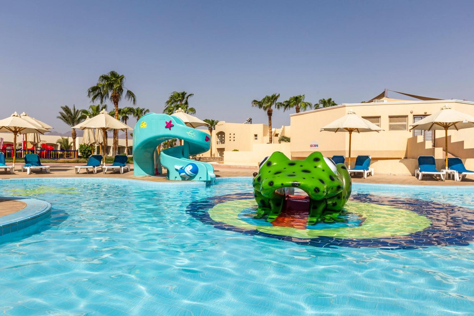 Xperience Kiroseiz Aquapark Premier-Naama Bay Hotell Sharm el-Sheikh Exteriör bild The swimming pool at the Dead Sea Spa Resort